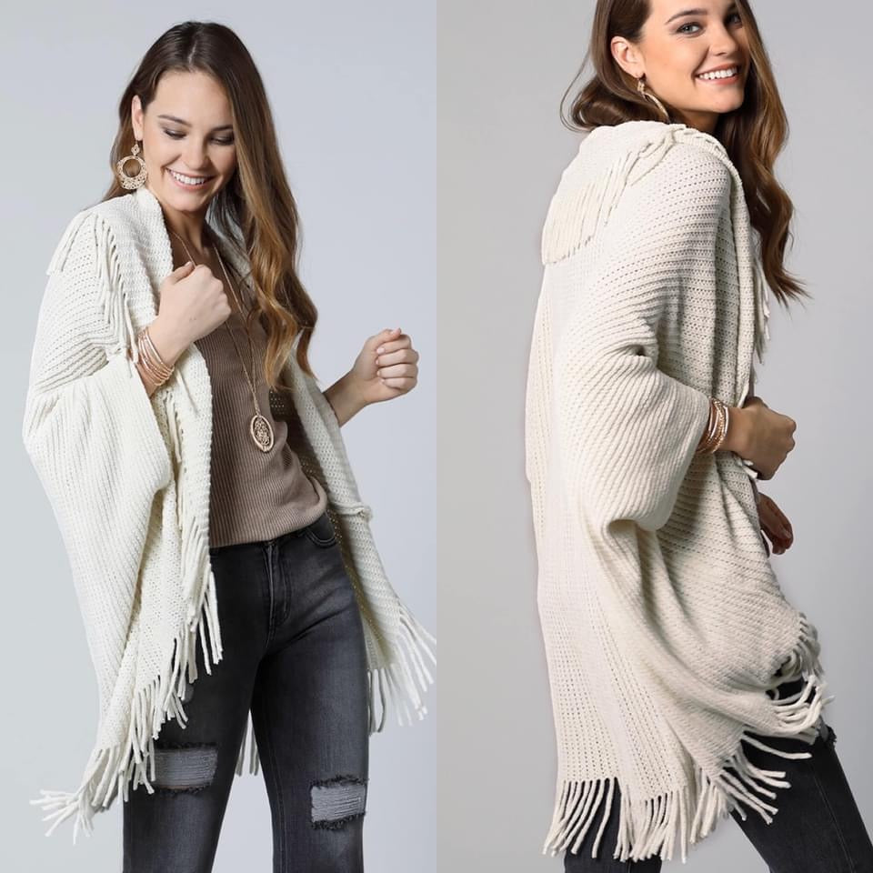 Sweater Shawl with Fringe in Ivory